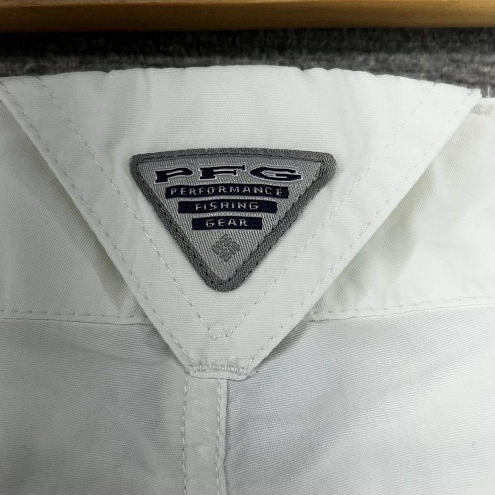 Columbia Omni Shade Shorts Women Size XL White UPF 30 NEW - Picture 7 of 11